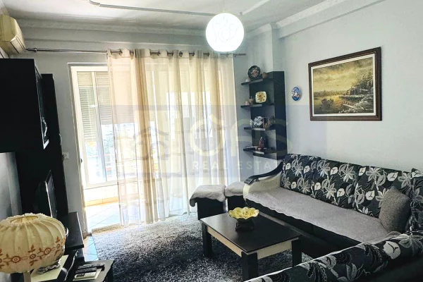 Shtepi me qera 2+1 ne Tirane - 550 Euro