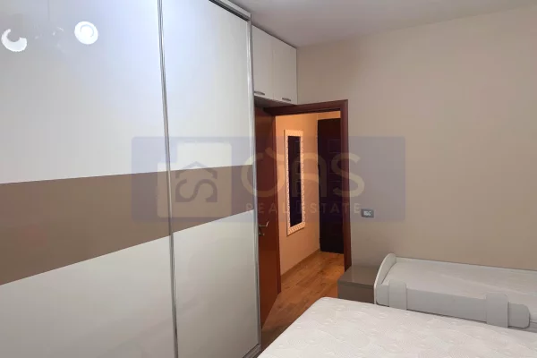 Shtepi me qera 1+1 ne Tirane - 520 Euro