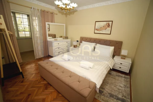 Shtepi me qera 2+1 ne Tirane - 650 Euro