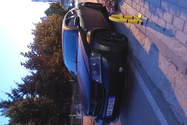 Makina ne shitje ne Tirane - 39,000 Leke