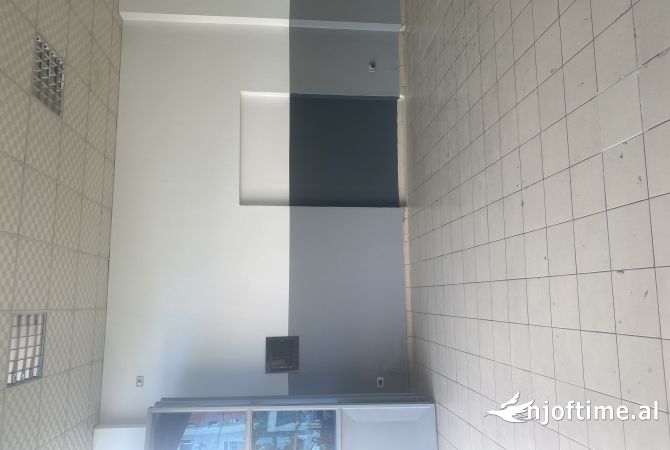 Ambient biznesi me qera 4+1 ne Tirane - 900 Euro