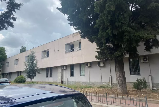 Ambient biznesi me qera 1+1 ne Tirane - 400 Euro