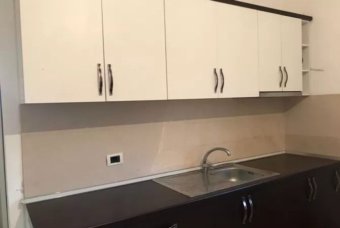 Casa in affitto 1+1 a Tirana - 250 Euro