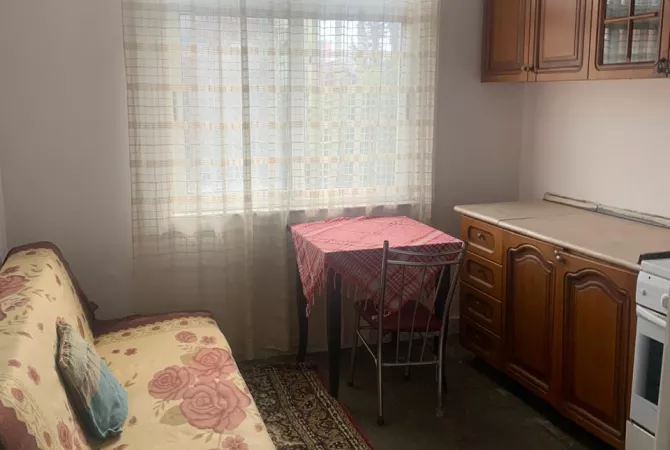 Shtepi me qera 2+1 ne Tirane - 400 Euro