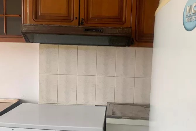 Shtepi me qera 2+1 ne Tirane - 400 Euro