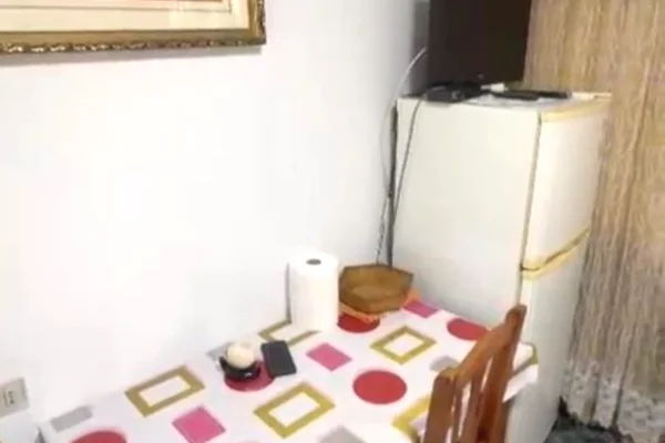 Shtepi me qera Shtepi Private ne Tirane, Garsoniere, Mobilimi E mobiluar, Pagesa 22,000  Leke.