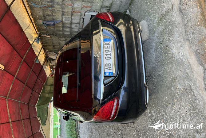 Makina ne shitje  ne Fier - 15,200 Euro