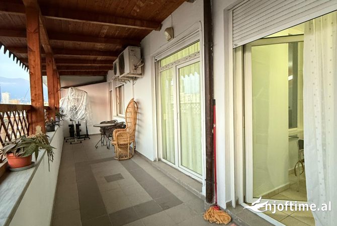 Shtepi me qera 2+1 ne Tirane - 700 Euro