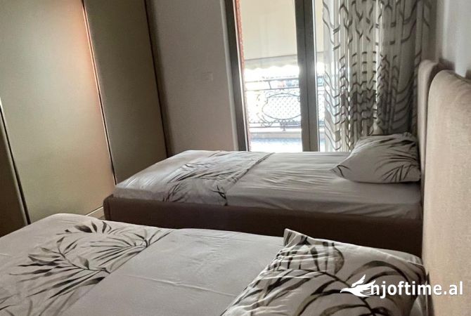 Shtepi me qera Apartament ne Tirane, 2+1, Mobilimi E mobiluar, Pagesa 120,000  Leke.
