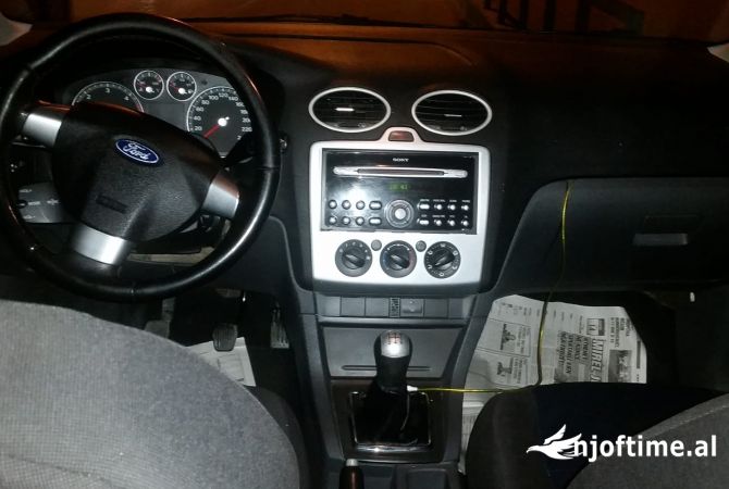 Makina ne shitje ne Tirane, Ford, 2006 Diesel,Kambio Manual Pagesa 2,500  Euro.