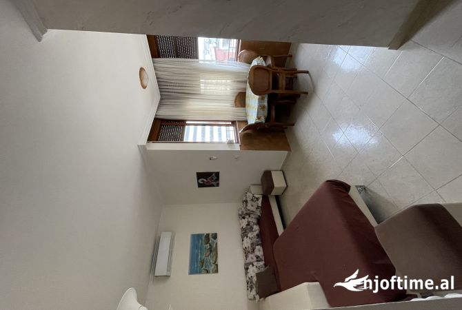 Shtepi me qera 2+1 ne Tirane - 70,000 Leke