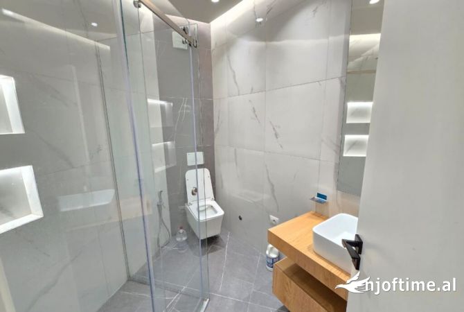 Shtepi me qera Apartament ne Tirane, 1+1, Mobilimi E mobiluar, Pagesa 600  Euro.