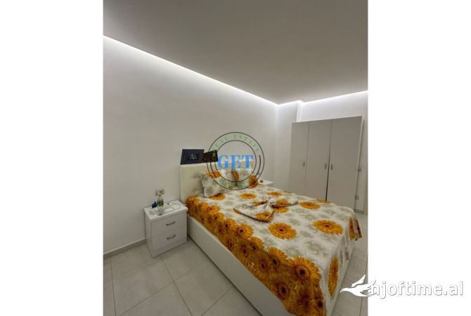 Shtepi ne shitje Apartament ne Durres, 2+1, Mobilimi E mobiluar, Pagesa 115,000  Euro.