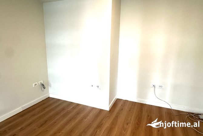 Ambient biznesi me qera 3+1 ne Tirane - 1,500 Euro