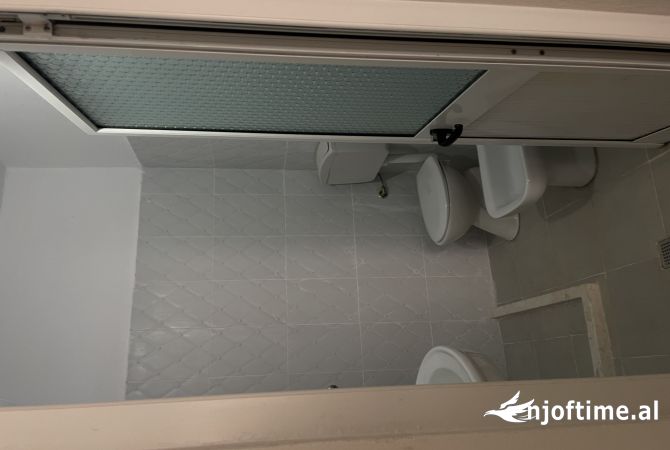 Shtepi me qera 1+1 ne Tirane - 40,000 Leke