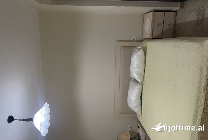 Shtepi me qera Shtepi Private ne Tirane, 1+1, Mobilimi E mobiluar, Pagesa 40,000  Leke.