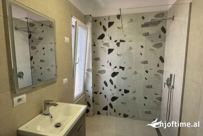 Shtepi me qera 2+1 ne Tirane - 500 Euro