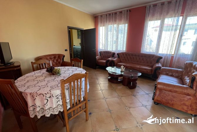 Shtepi me qera 3+1 ne Tirane - 450 Euro