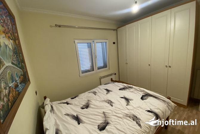 Shtepi me qera 2+1 ne Tirane - 50,000 Leke
