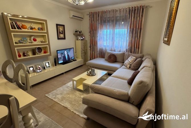 Shtepi ne shitje 2+1 ne Tirane - 98,000 Euro