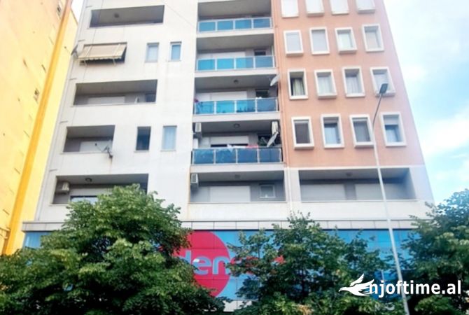 Business Property for Rent 1+1 in Shkodra - 30,000 Leke