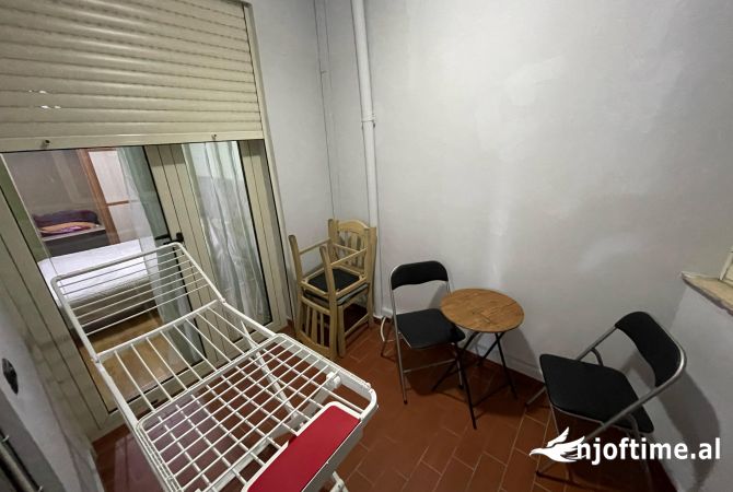 Shtepi me qera Apartament ne Tirane, 1+1, Mobilimi E mobiluar, Pagesa 600  Euro.