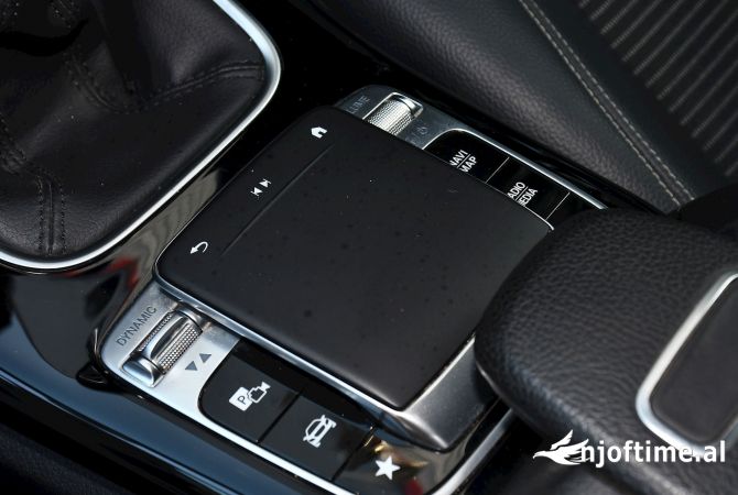 Makina ne shitje ne Tirane, Mercedes-Benz, 2019 Benzine,Kambio Manual Pagesa 16,500  Euro.