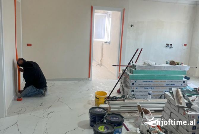 Ambient biznesi me qera 3+1 ne Tirane - 1,000 Euro