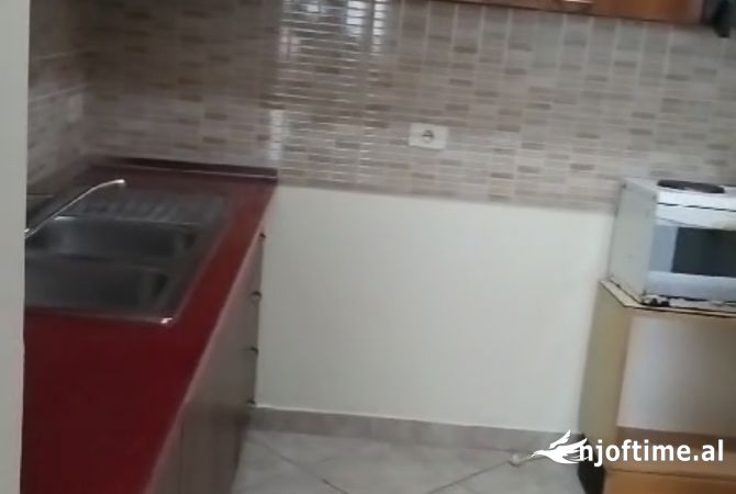 Shtepi me qera 1+1 ne Tirane - 25,000 Leke