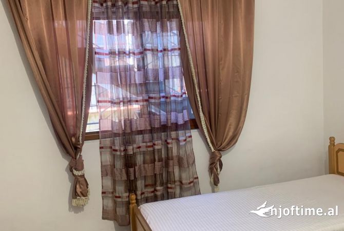 Shtepi me qera 1+1 ne Tirane - 300 Euro