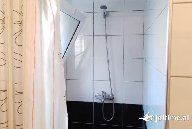 Shtepi me qera Apartament ne Tirane, 1+1, Mobilimi E mobiluar, Pagesa 300  Euro.