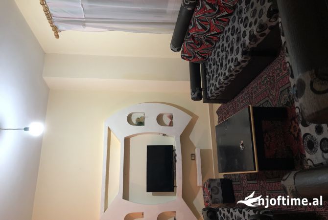 Shtepi me qera 2+1 ne Tirane - 350 Euro