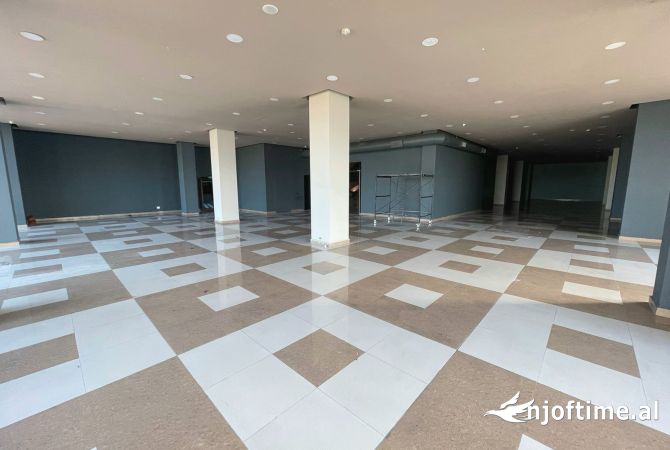 Objekti 2 Godina Henri 2000