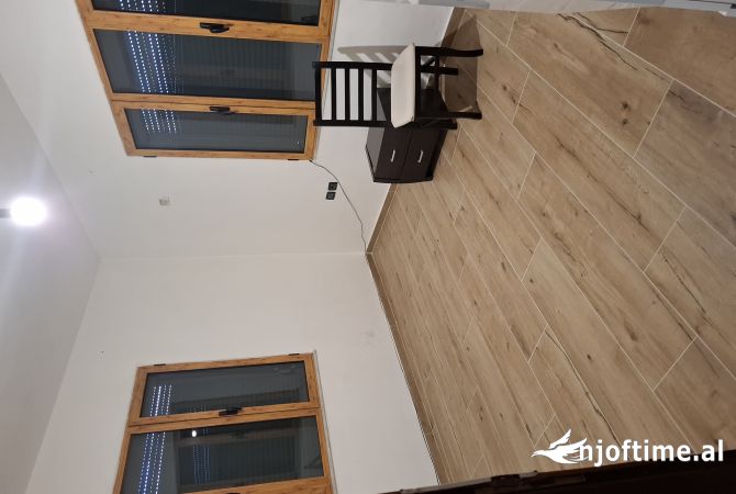 Shtepi me qera 2+1 ne Tirane - 450 Euro