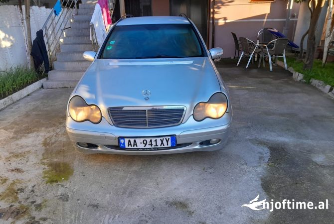 Makina ne shitje ne Tirane, Mercedes-Benz, 2003 Diesel,Kambio Automatik Pagesa 2,800  Euro.