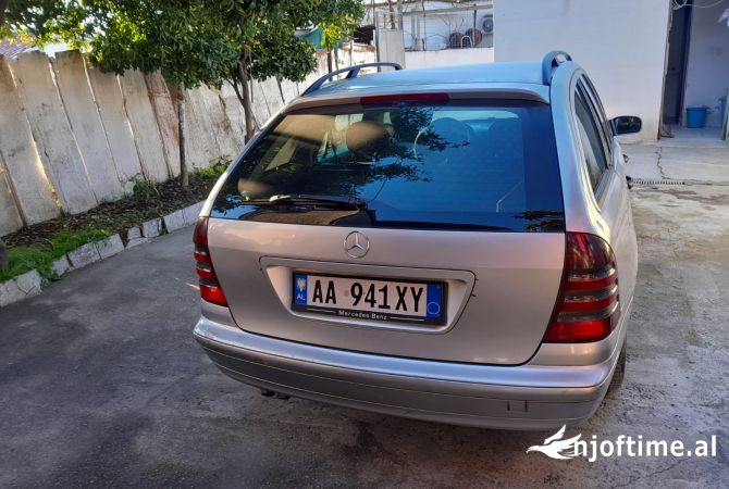 Auto in Vendita  a Tirana - 2,800 Euro