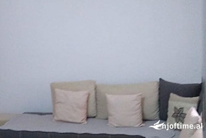 Shtepi me qera 1+1 ne Tirane - 60,000 Leke
