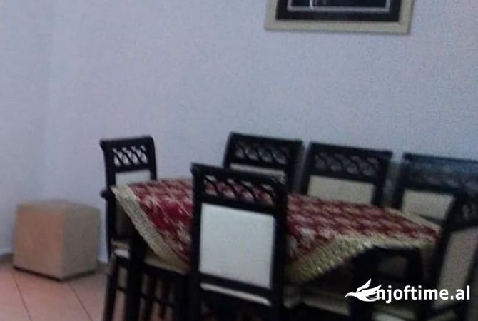 Shtepi me qera Apartament ne Tirane, 1+1, Mobilimi E mobiluar, Pagesa 60,000  Leke.