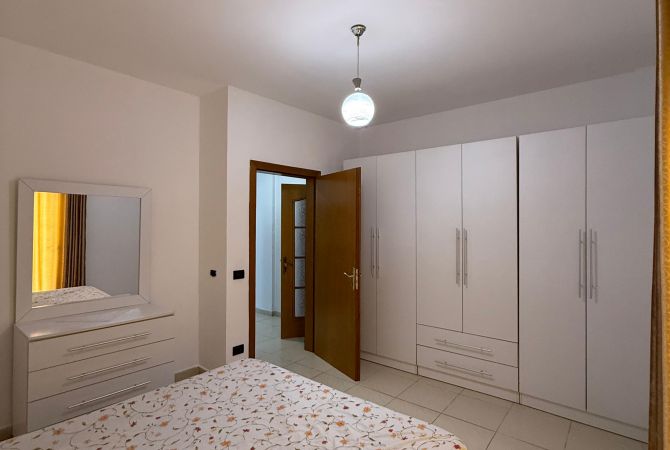 Shtepi me qera Apartament ne Tirane, 1+1, Mobilimi E mobiluar, Pagesa 450  Euro.