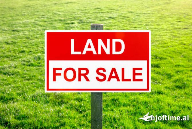 Truall ose Toke  ne Tirane - 828,000 Euro
