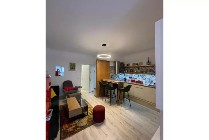 Shtepi me qera Apartament ne Tirane, 1+1, Mobilimi E mobiluar, Pagesa 950  Euro.