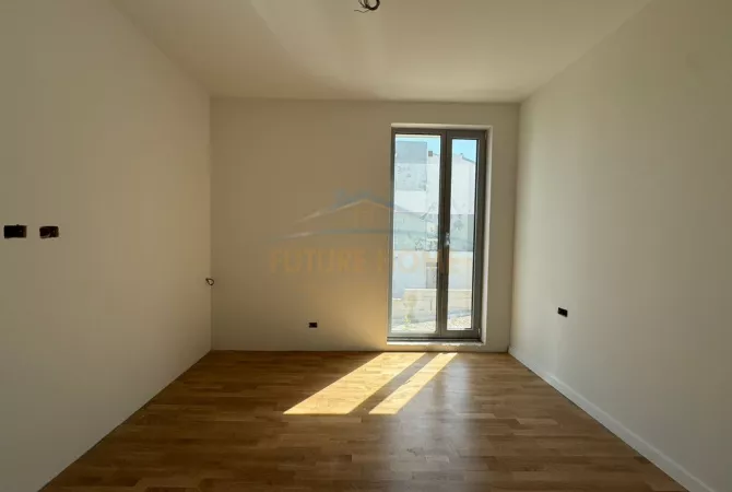 House for Sale 4+1 in Tirana - 591,000 Euro