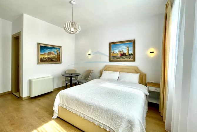 Shtepi ne shitje Vila Luksoze ne Tirane, 4+1, Mobilimi E mobiluar, Pagesa 850,000  Euro.