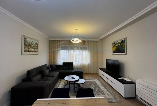 Shtepi me qera Apartament ne Tirane, 2+1, Mobilimi E mobiluar, Pagesa 1,100  Euro.