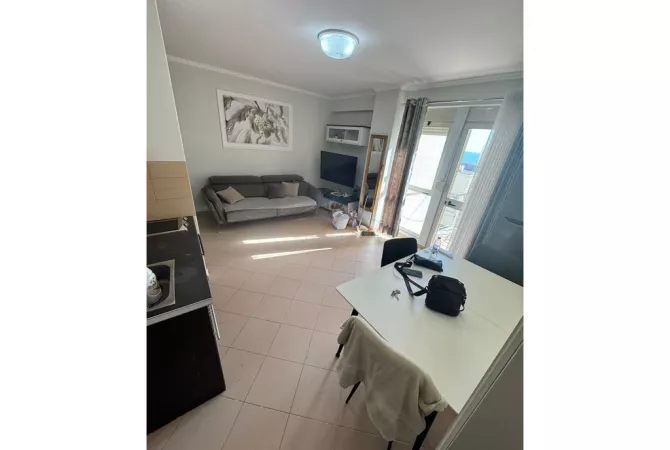 Shtepi ne shitje 2+1 ne Durres - 90,000 Euro