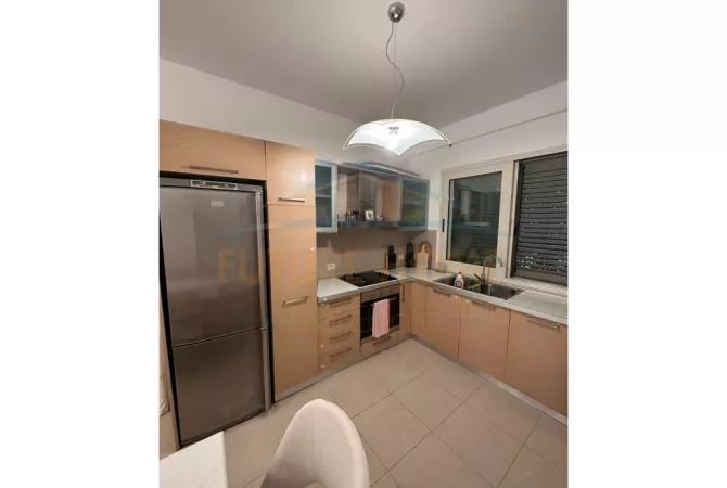 Shtepi ne shitje Duplex(shtepi me 2 kate) ne Durres, 3+1, Mobilimi E mobiluar, Pagesa 300,000  Euro.