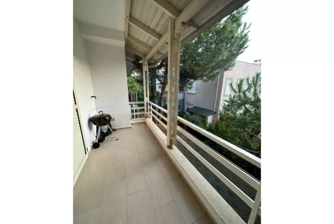 Shtepi ne shitje 3+1 ne Durres - 300,000 Euro