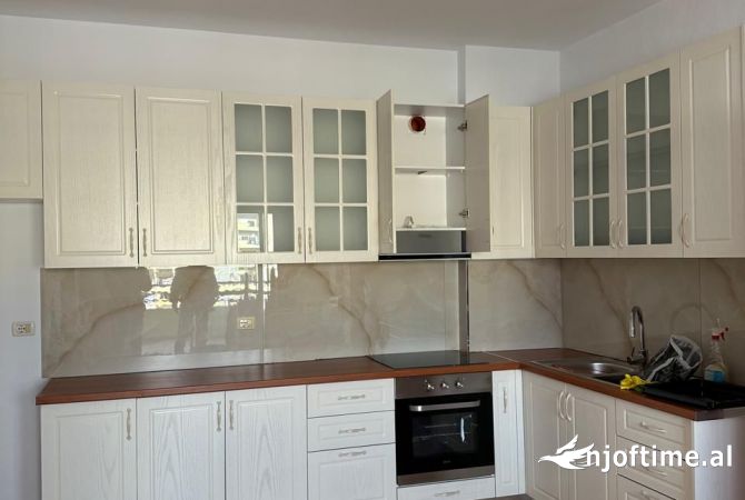 Shtepi me qera 2+1 ne Tirane - 50,000 Leke