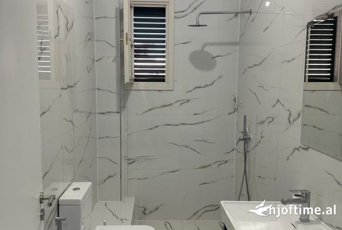 Shtepi me qera Apartament ne Tirane, 1+1, Mobilimi E mobiluar, Pagesa 35,000  Leke.