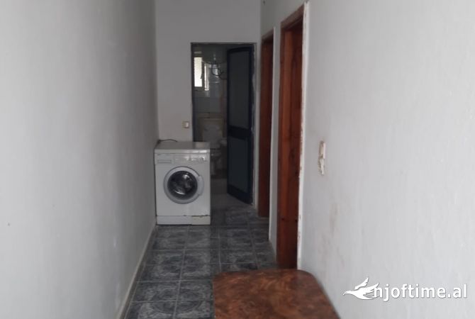 House for Rent 1+1 in Tirana - 25,000 Leke